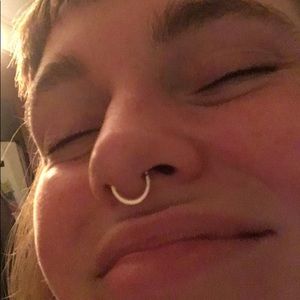 Meet your Posher, Myra